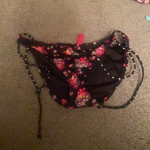 Victoria Secret Bikini Bottom Worn Once in Great Condition